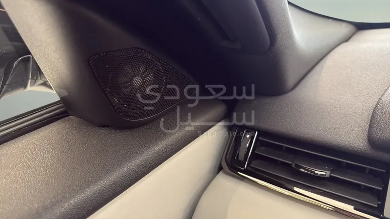 2024 Land Rover Range Rover Velar R-Dynamic