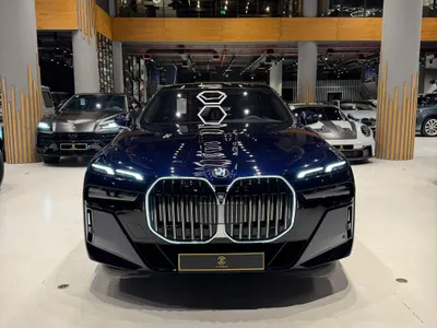 2025 بي ام دبليو الفئة السابعة 735أي