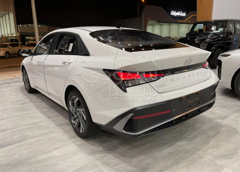 2025 Hyundai Elantra