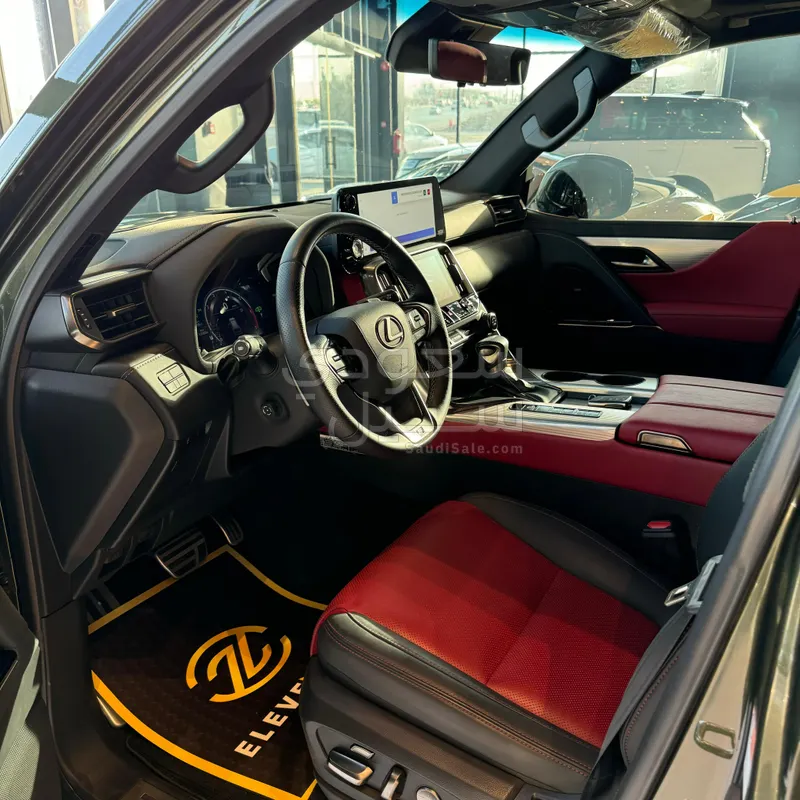 2023 Lexus LX 600 F