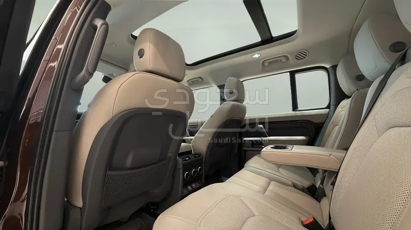 2023 Land Rover Defender 130