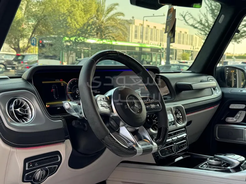 2023 مرسيدس - بنز جي 63 أي إم جي