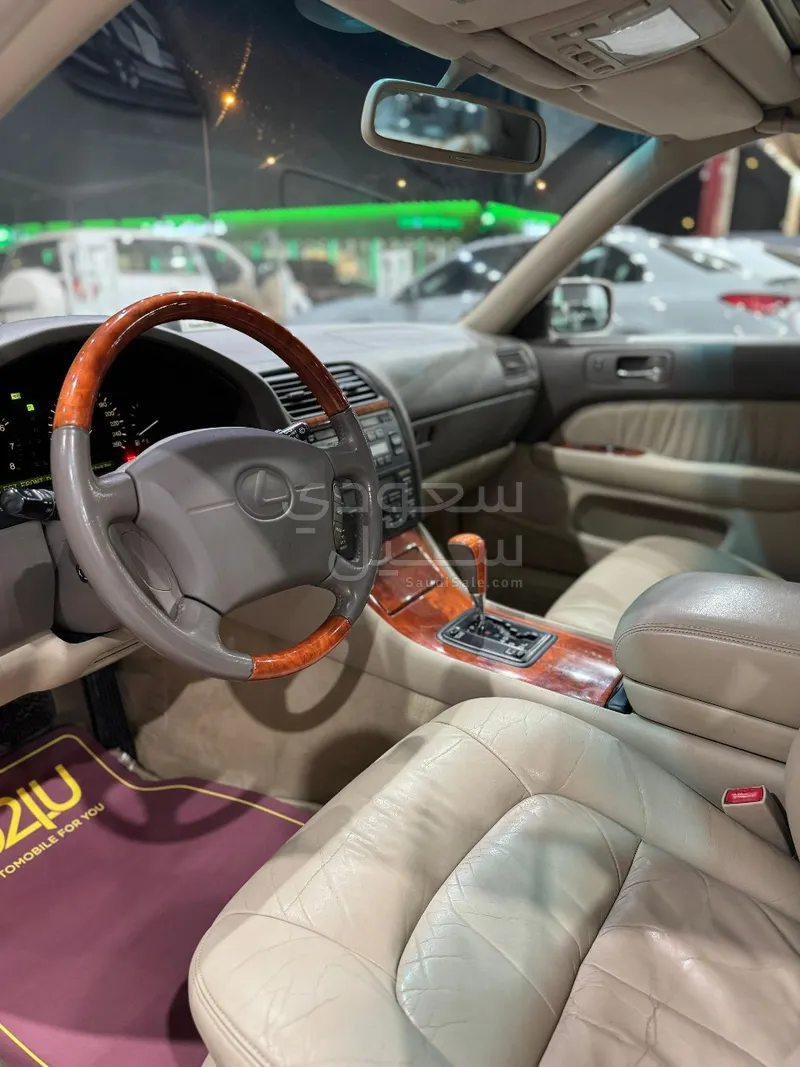 1998 لكزس إل إس 400