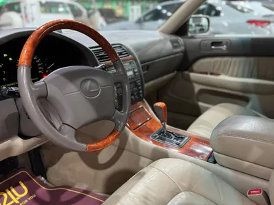 1998 لكزس إل إس 400