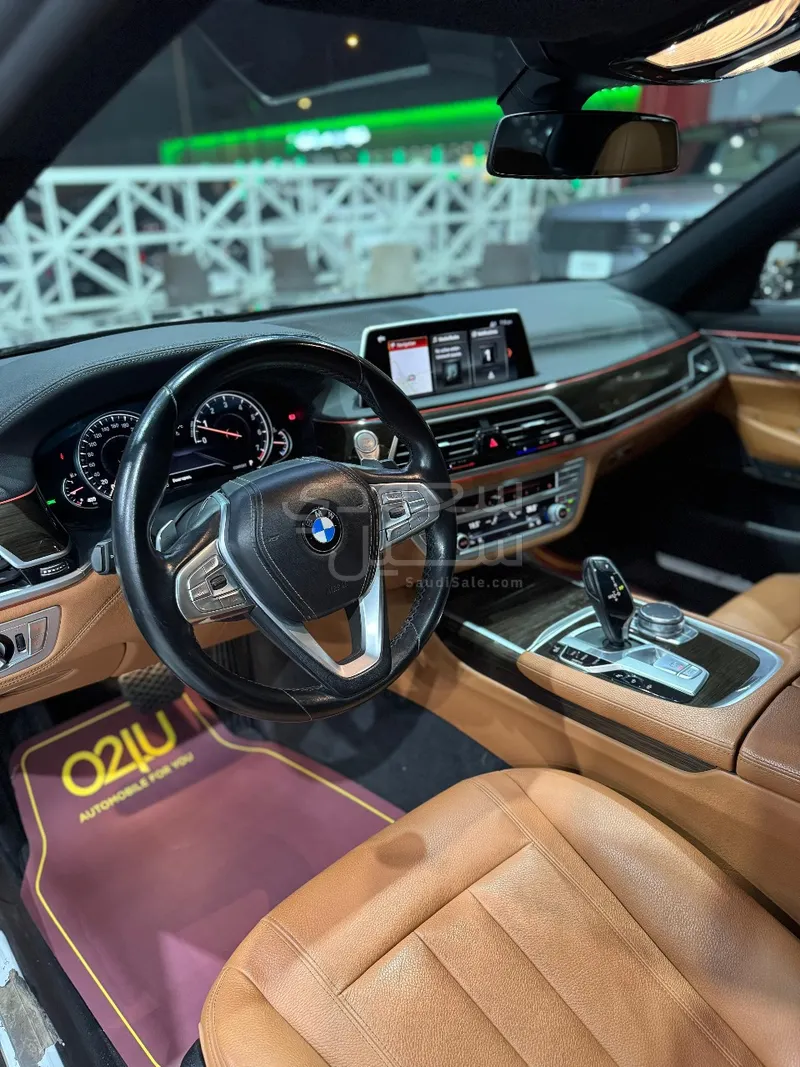 2018 BMW 7 Series 740Li