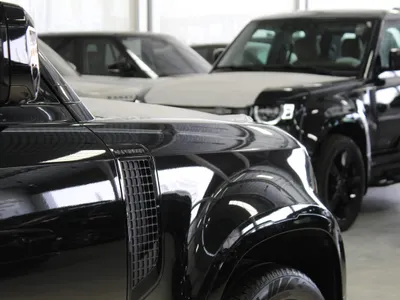 2025 Land Rover Defender 110