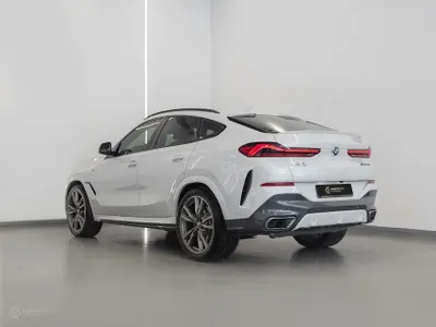 2021 BMW X Series 5 M50i