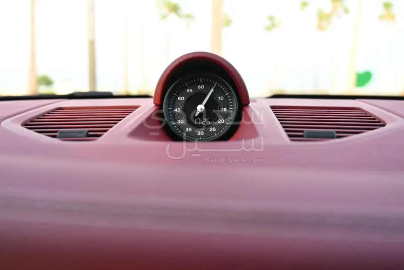 2025 Porsche 911 Carrera