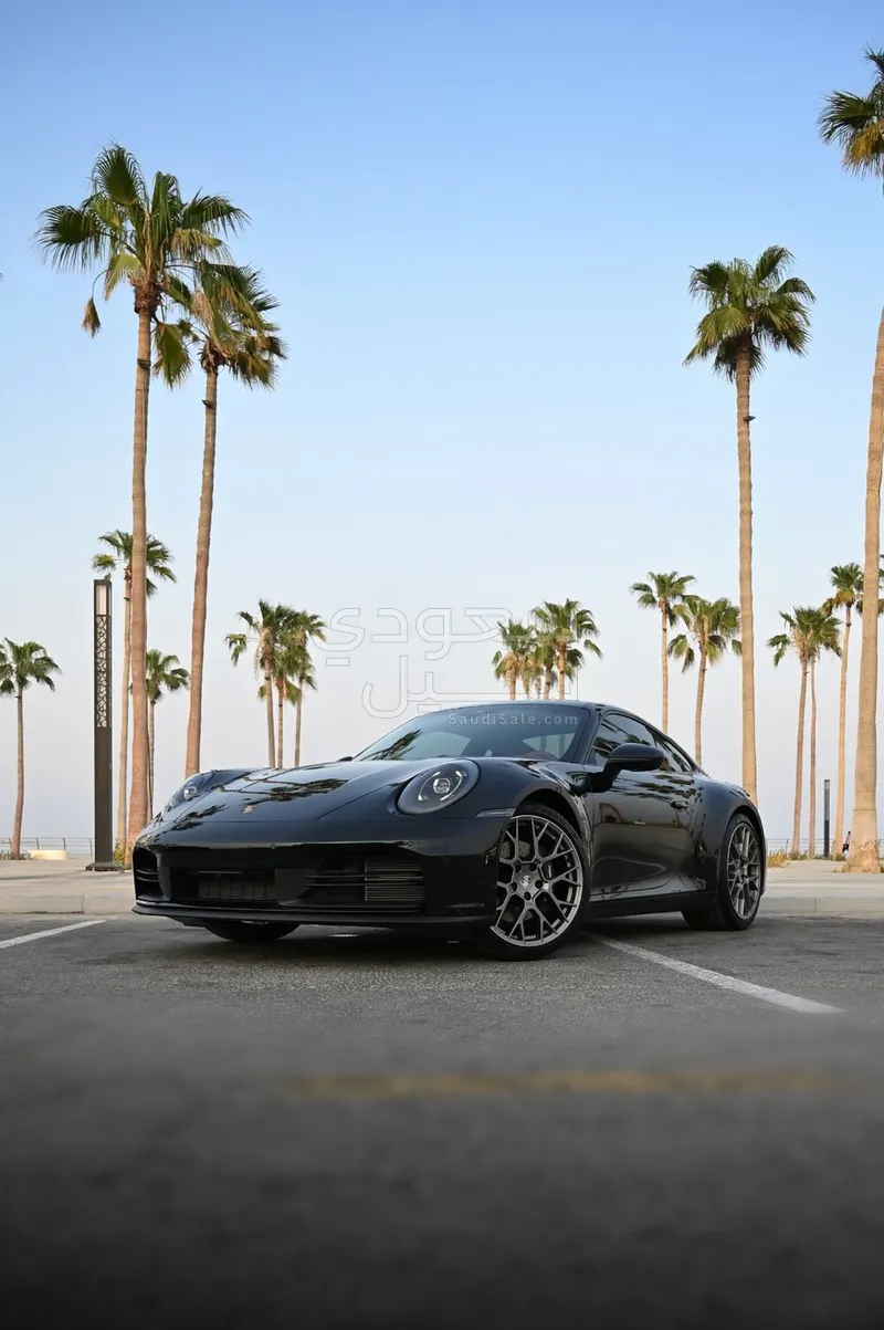 2025 Porsche 911 Carrera