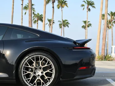 2025 Porsche 911 Carrera