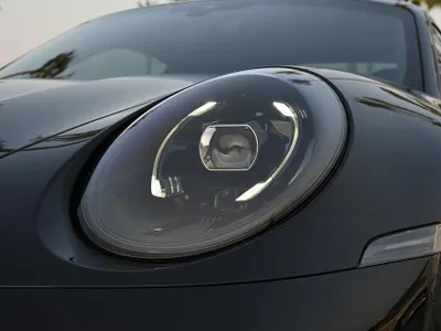 2025 Porsche 911 Carrera