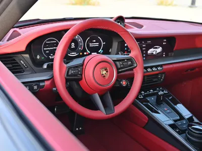 2025 Porsche 911 Carrera