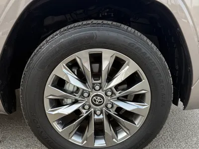 2024 Toyota Land Cruiser GXR