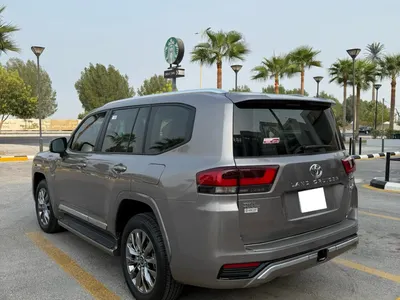 2024 Toyota Land Cruiser GXR