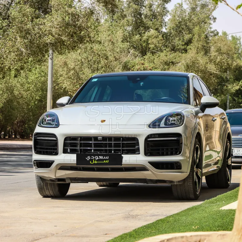 2022 Porsche Cayenne Coupe