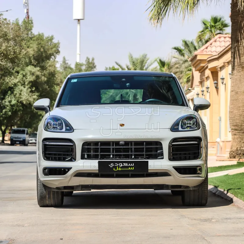 2022 Porsche Cayenne Coupe