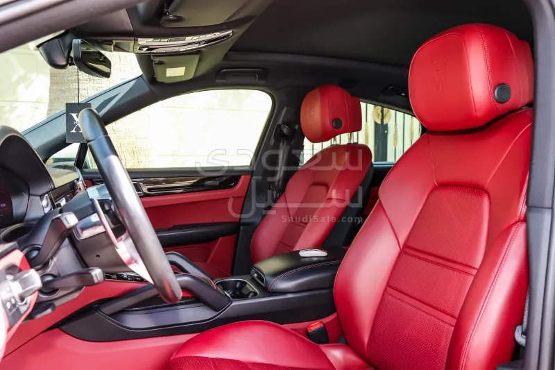 2022 Porsche Cayenne Coupe