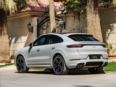 2022 Porsche Cayenne Coupe