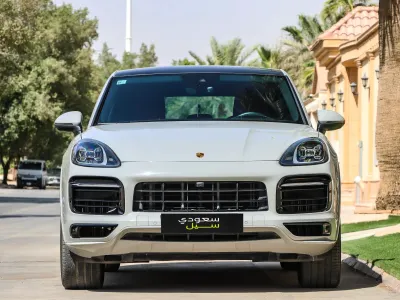 2022 Porsche Cayenne Coupe