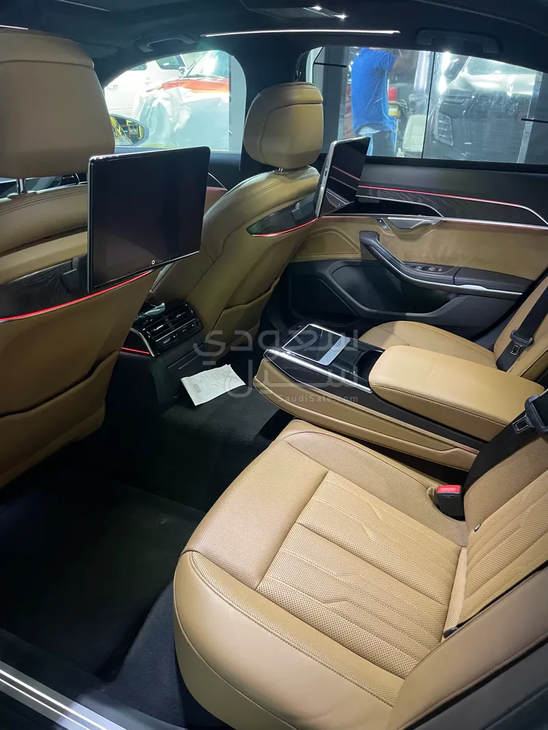 2021 Audi A8L 50 TFSI