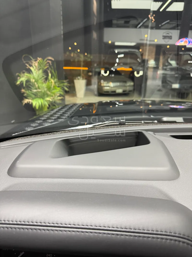 2025 Land Rover Defender X 110