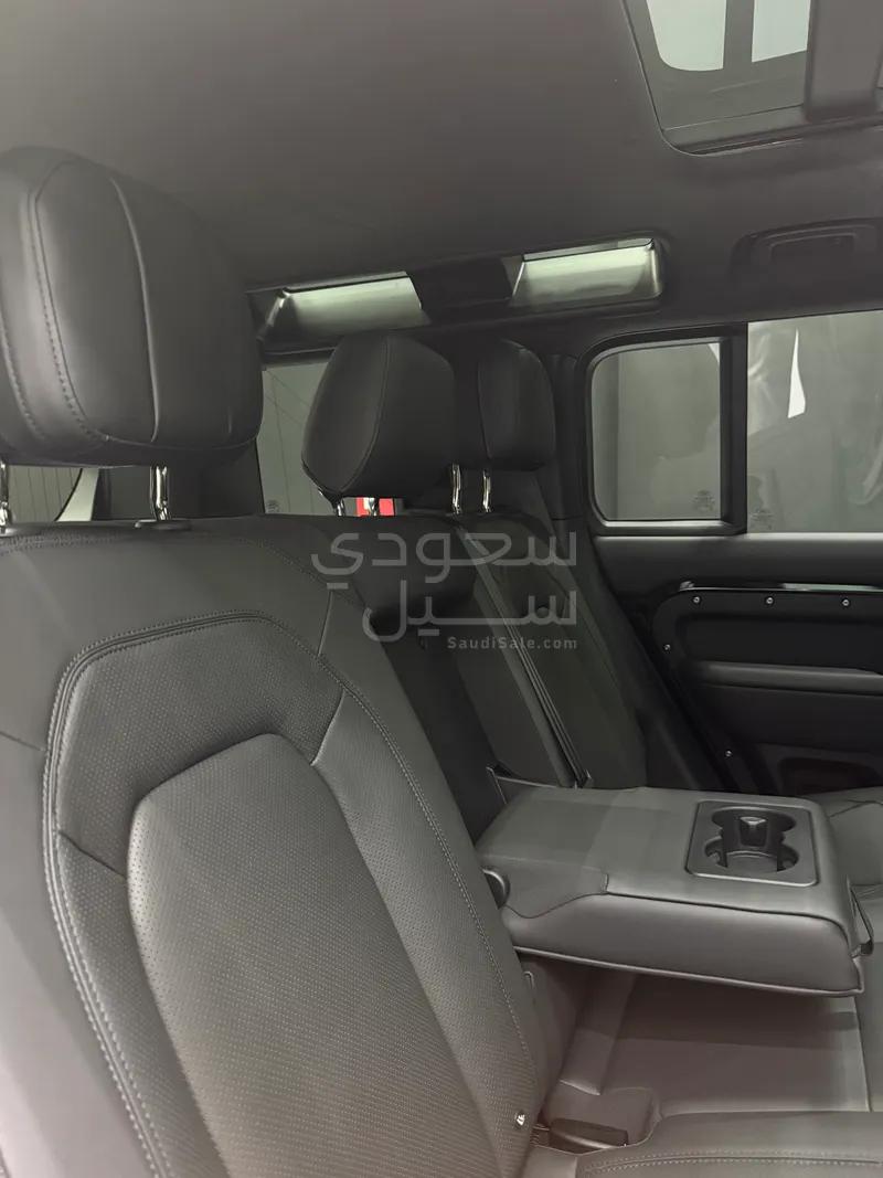 2025 Land Rover Defender X 110