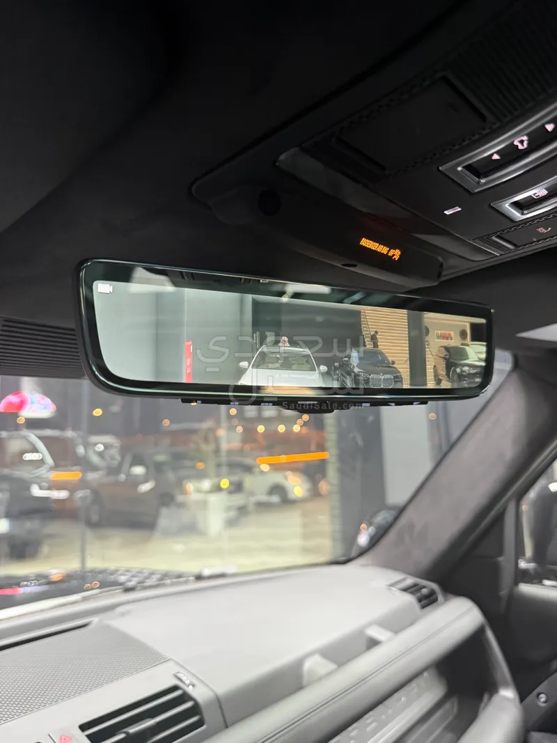 2025 Land Rover Defender X 110
