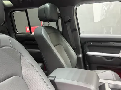 2025 Land Rover Defender X 110