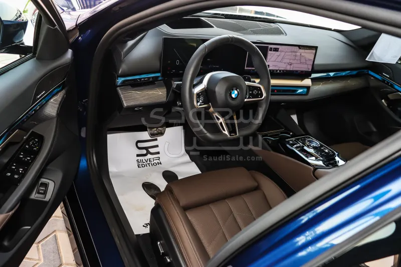 2026 BMW 5 Series 520i