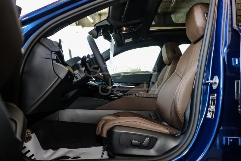 2026 BMW 5 Series 520i
