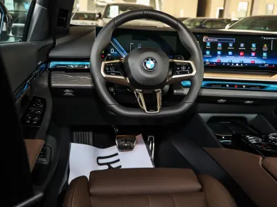 2026 BMW 5 Series 520i