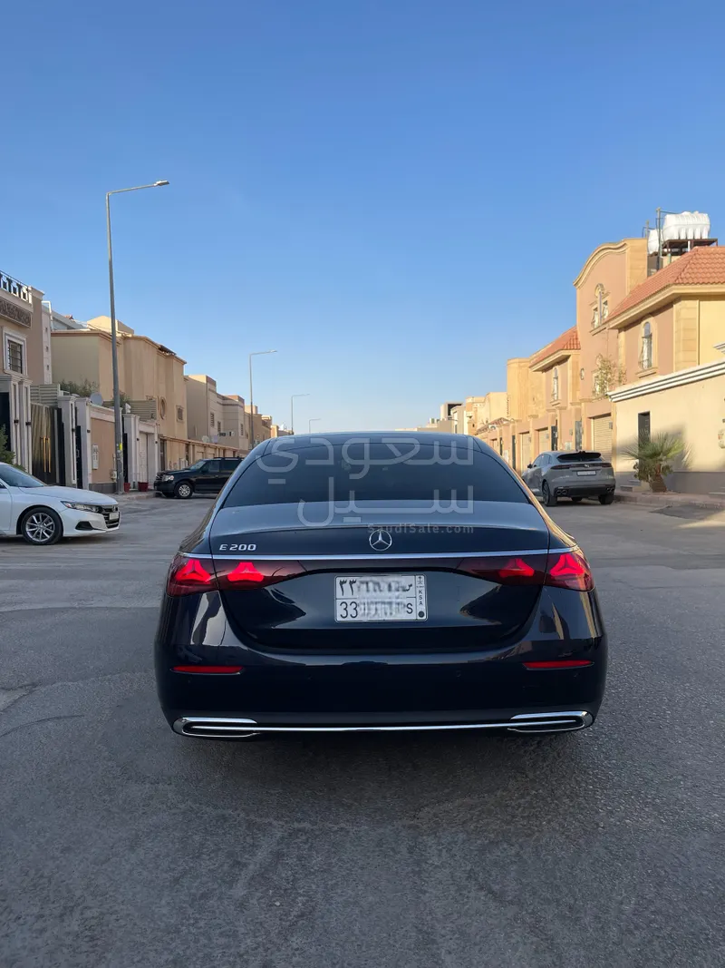 2024 Mercedes-Benz E 200