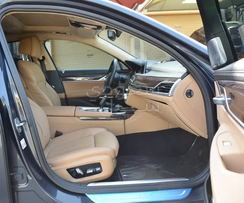 2018 BMW 7 Series 750Li