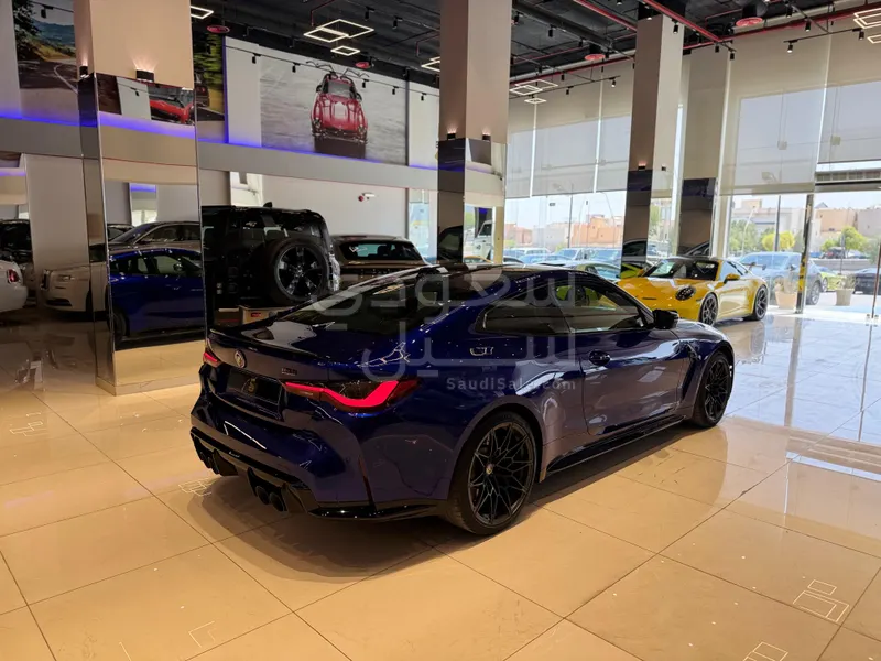 2023 BMW M Series M4 competition