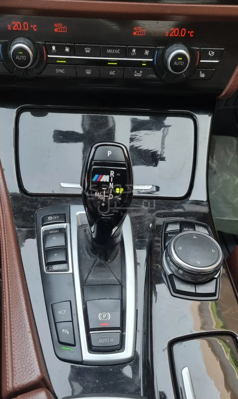 2016 BMW 5 Series 528i