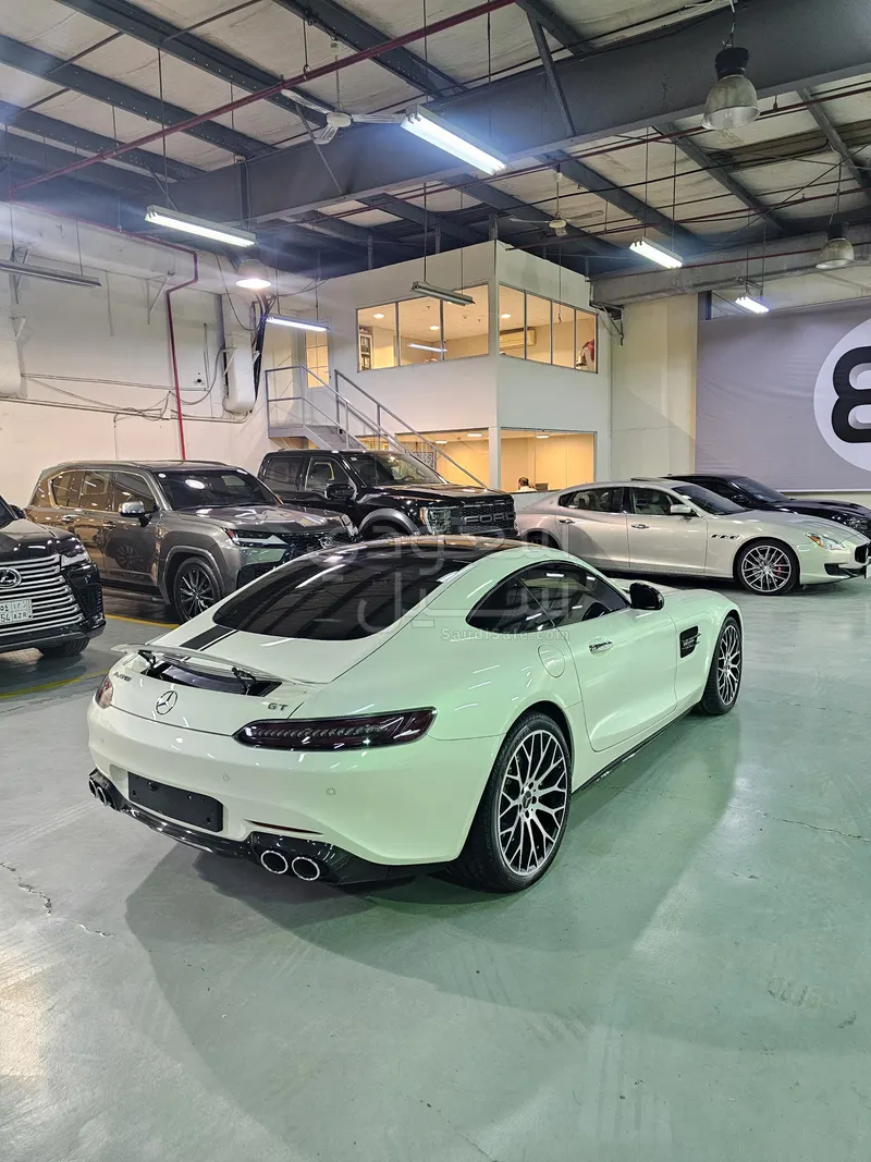 2020 Mercedes-Benz GT 63s