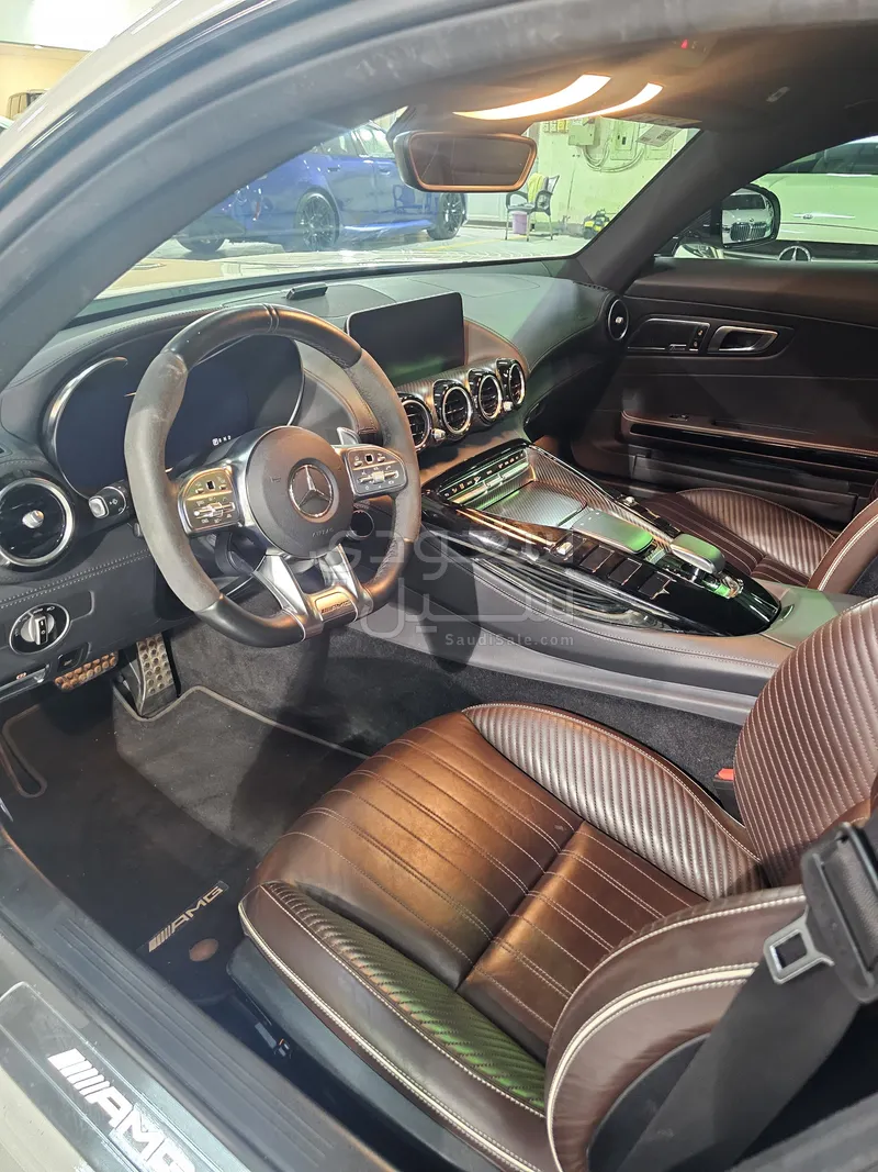 2020 Mercedes-Benz GT 63s