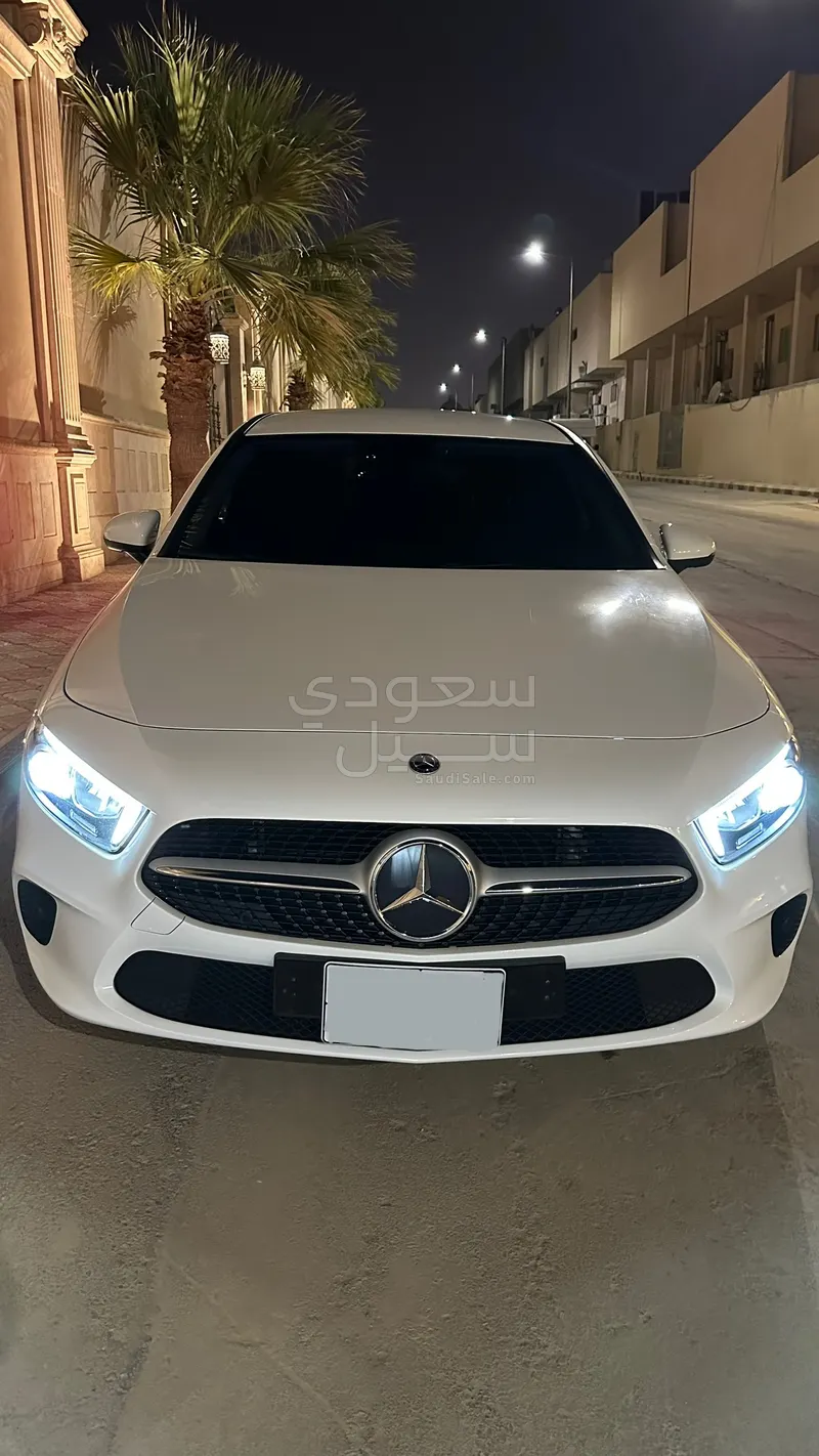 2020 Mercedes-Benz A 220