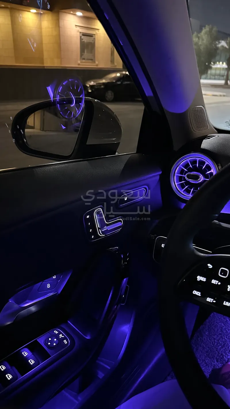 2020 Mercedes-Benz A 220