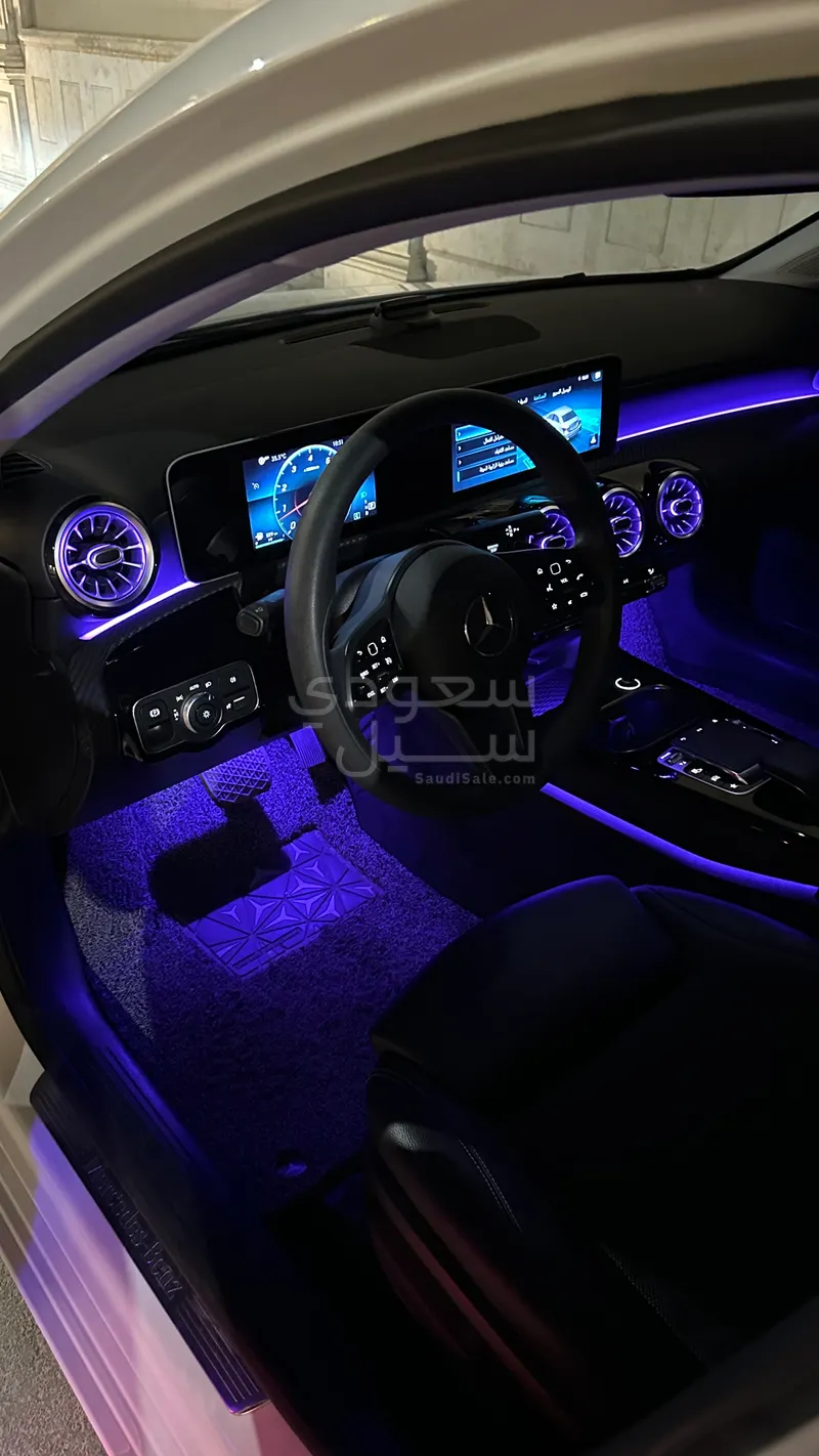 2020 Mercedes-Benz A 220