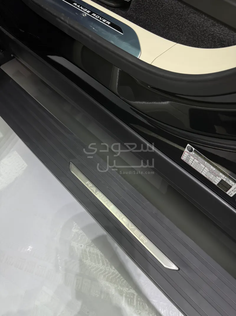 2025 لاند روفر رينج روفر اتش اس اي