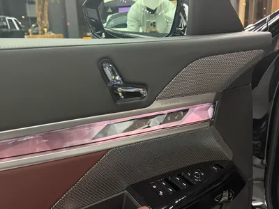 2025 بي ام دبليو الفئة السابعة 735أي