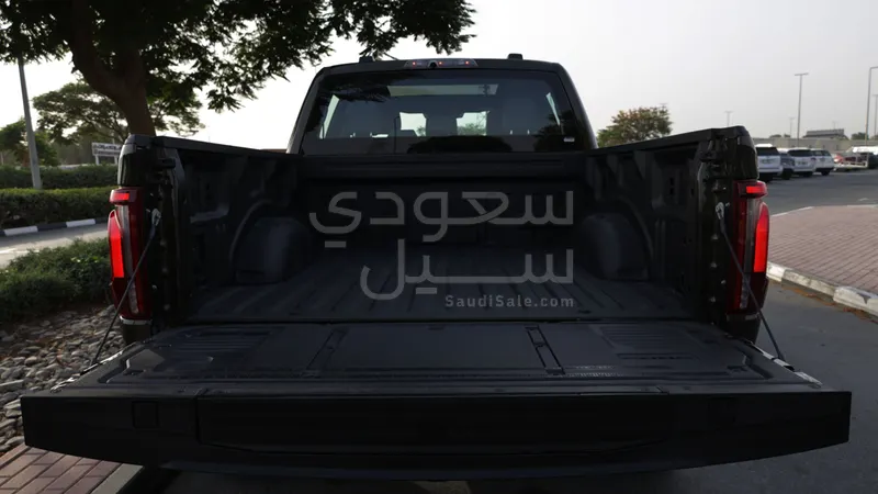 2025 فورد اف 150 رابتور