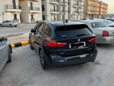 2018 بي ام دبليو الفئة اكس 1