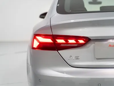 2023 اودي اي 5 40 تي اف اس اي