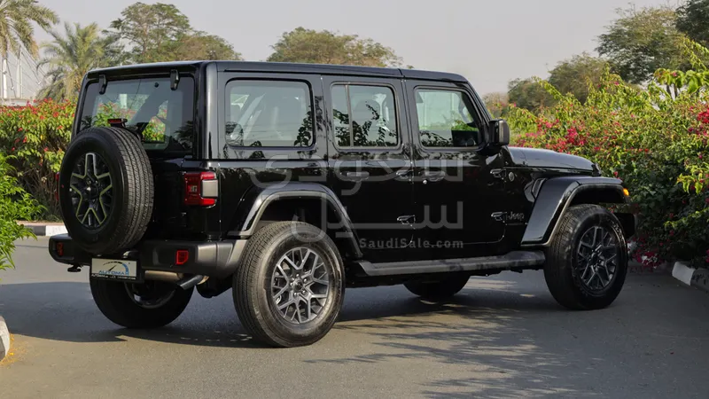 2024 Jeep Wrangler Sahara