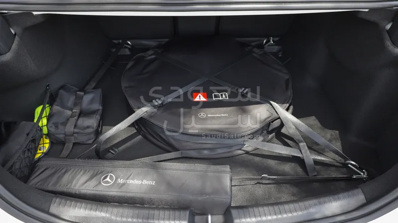 2025 Mercedes-Benz C 200 AMG