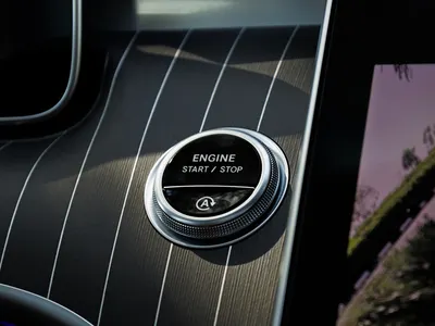 2025 Mercedes-Benz C 200 AMG