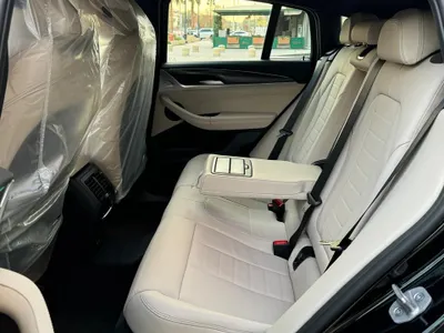 2025 BMW X Series 4