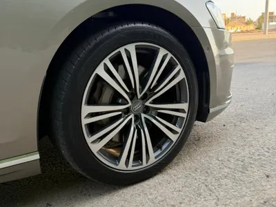 2018 اودي اي 8 ال 55تي اف اس أي